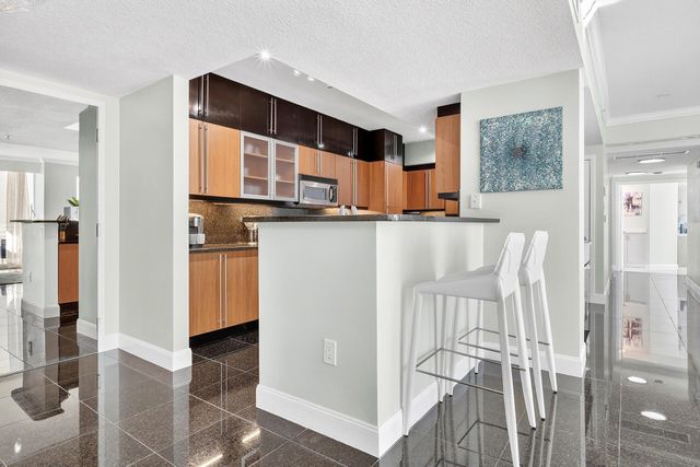 1551 N Flagler Drive 916-917, West Palm Beach, FL 33401