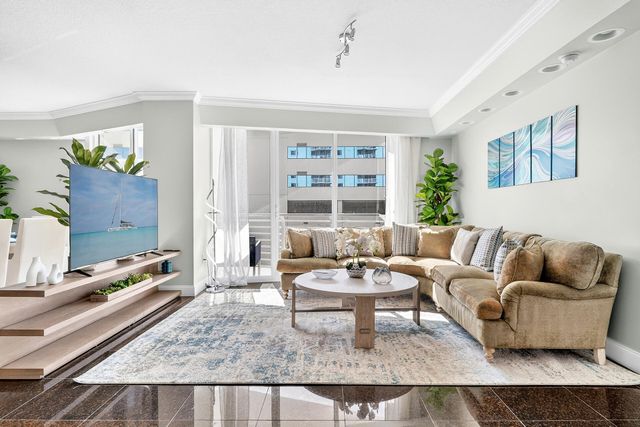 1551 N Flagler Drive 916-917, West Palm Beach, FL 33401