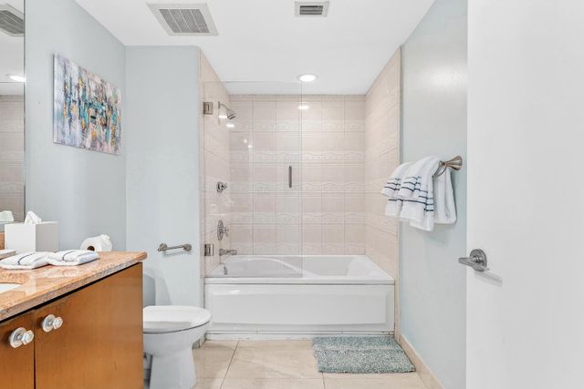 1551 N Flagler Drive 916-917, West Palm Beach, FL 33401