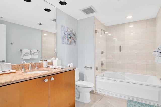 1551 N Flagler Drive 916-917, West Palm Beach, FL 33401