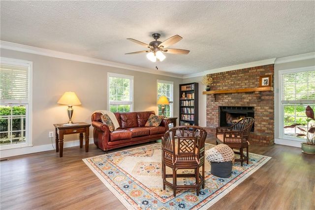 1301 Kensington Lane, Woodstock, GA 30188