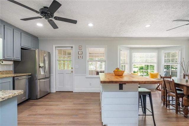 1301 Kensington Lane, Woodstock, GA 30188