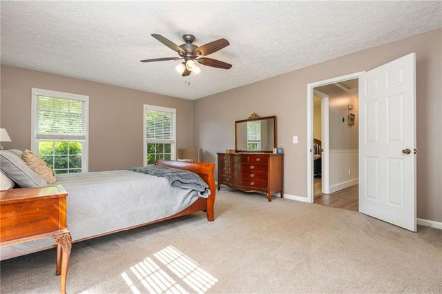 1301 Kensington Lane, Woodstock, GA 30188