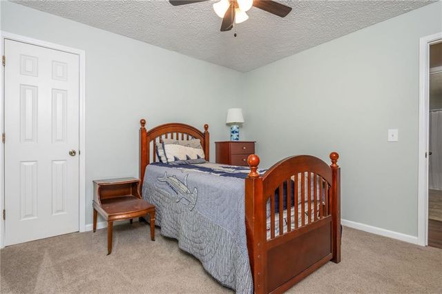 1301 Kensington Lane, Woodstock, GA 30188