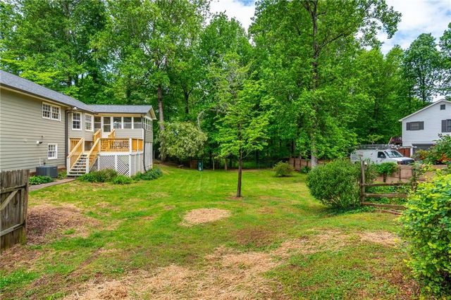 1301 Kensington Lane, Woodstock, GA 30188
