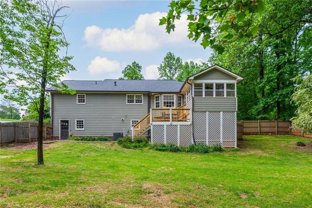 1301 Kensington Lane, Woodstock, GA 30188
