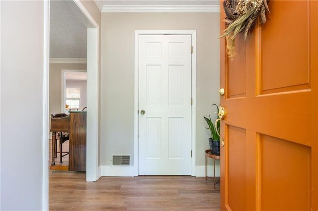 1301 Kensington Lane, Woodstock, GA 30188
