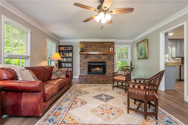 1301 Kensington Lane, Woodstock, GA 30188