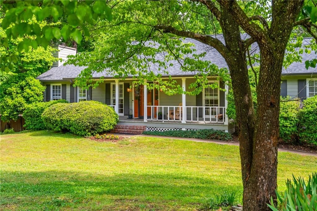 1301 Kensington Lane, Woodstock, GA 30188