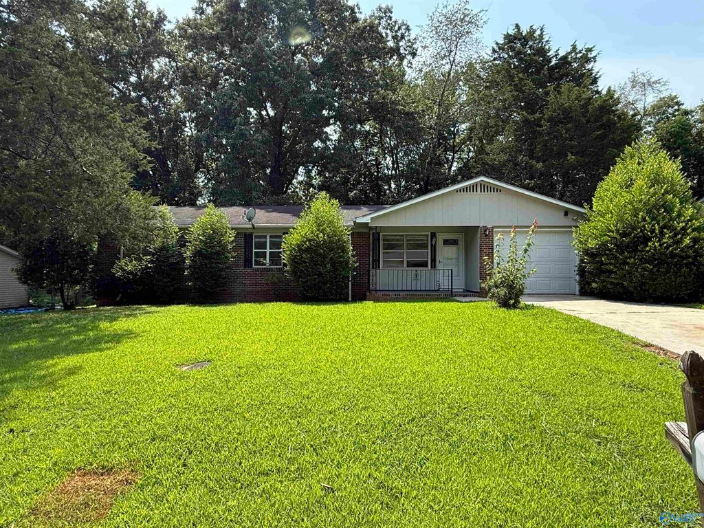 5020 Ortega Circle NW, Huntsville, AL 35810
