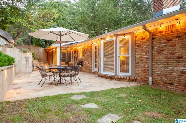 2217 GARLAND DRIVE, Vestavia Hills, AL 35216