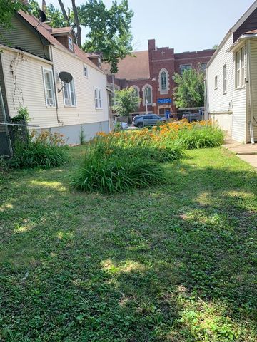 5040 W Ohio Street, Chicago, IL 60644