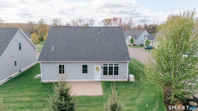 15 Sterling Circle 15, Vernon, CT 06066