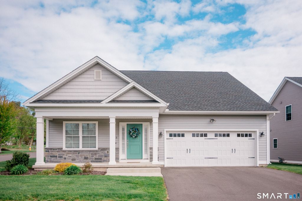 15 Sterling Circle 15, Vernon, CT 06066