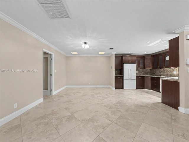500 Bonnie Brae Way 17, Hollywood, FL 33021