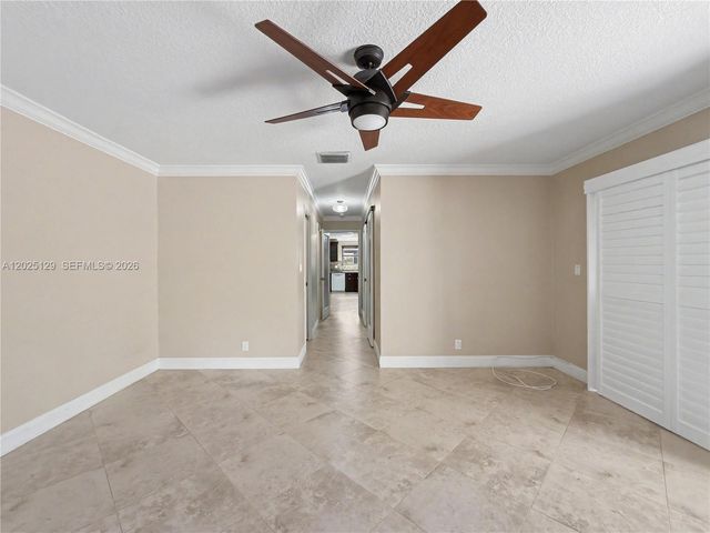 500 Bonnie Brae Way 17, Hollywood, FL 33021