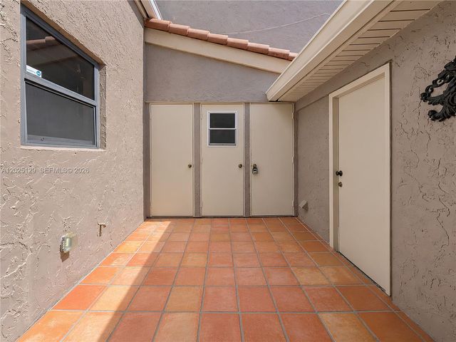 500 Bonnie Brae Way 17, Hollywood, FL 33021