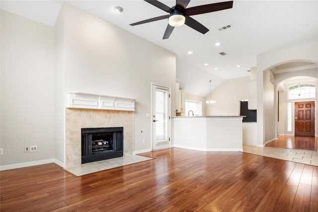 465 Ridge Meade Drive, Lewisville, TX 75067