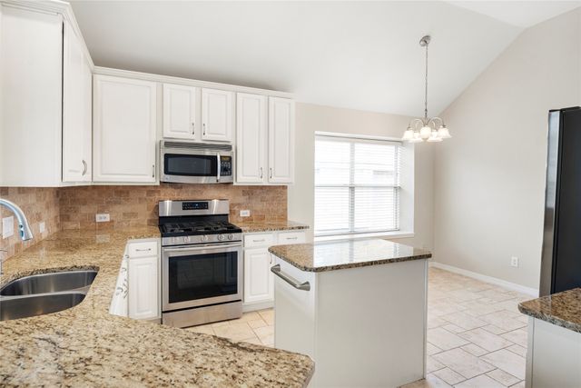 465 Ridge Meade Drive, Lewisville, TX 75067