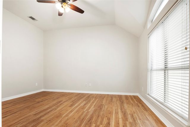 465 Ridge Meade Drive, Lewisville, TX 75067