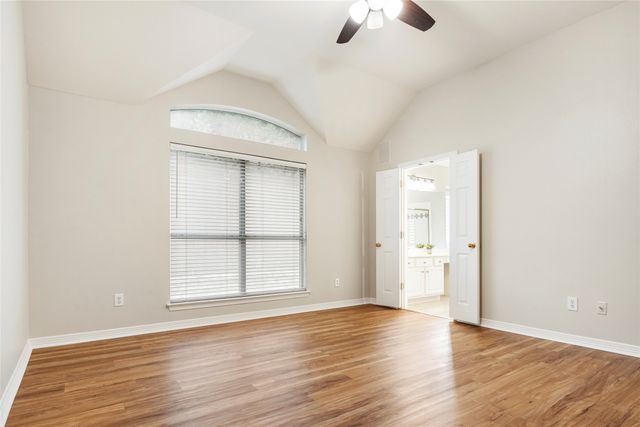 465 Ridge Meade Drive, Lewisville, TX 75067