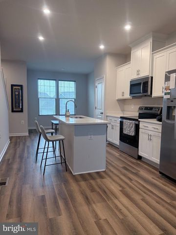 238 COOLIDGE AVE, Ranson, WV 25438