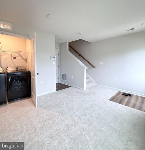 238 COOLIDGE AVE, Ranson, WV 25438