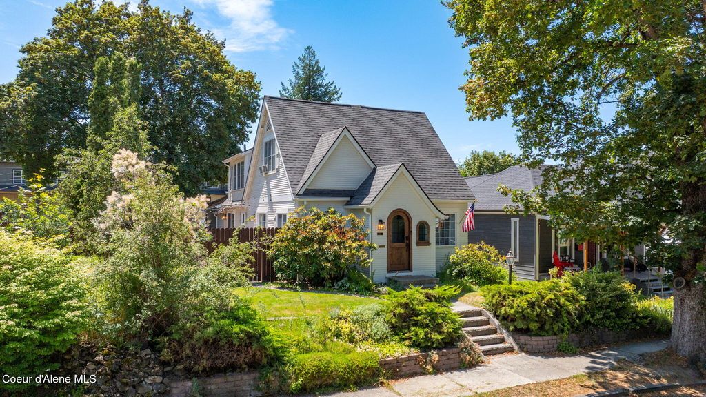 114 E FOSTER AVE, Coeur D'alene, ID 83814