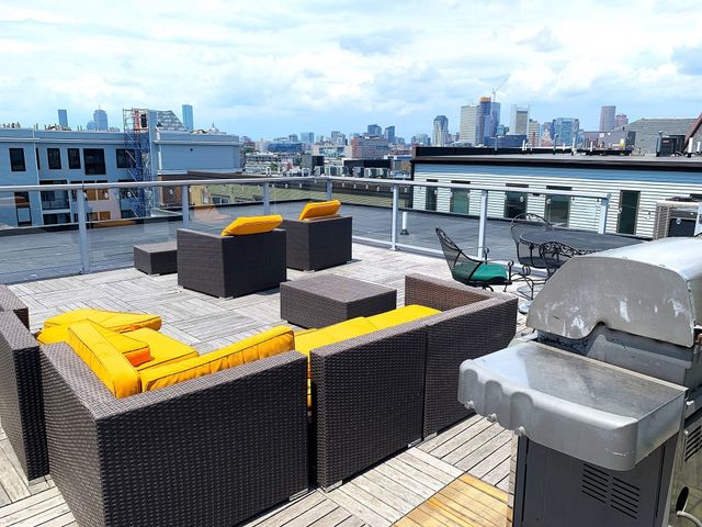 33 H Street 302, Boston, MA 02127