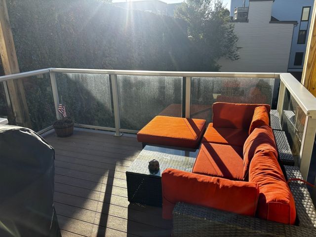 33 H Street 302, Boston, MA 02127