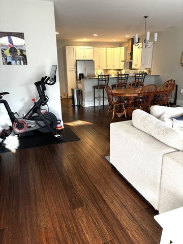 33 H Street 302, Boston, MA 02127