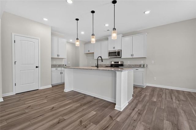 219 Shire Loop, Calhoun, GA 30701
