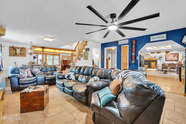 6040 STRAHAN Road, El Paso, TX 79932