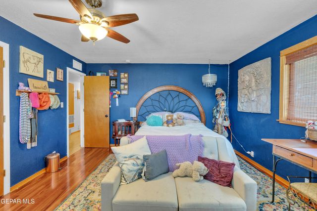 6040 STRAHAN Road, El Paso, TX 79932