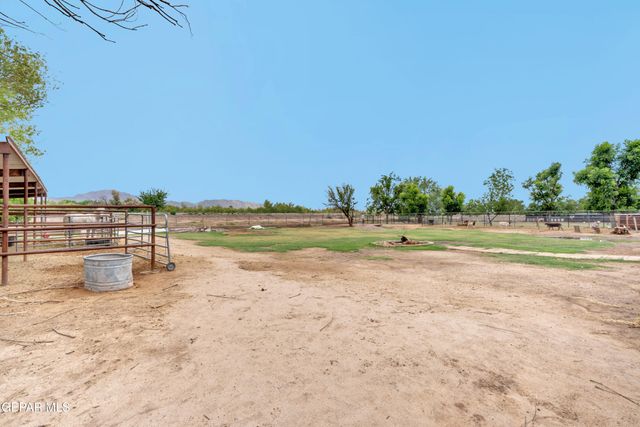 6040 STRAHAN Road, El Paso, TX 79932