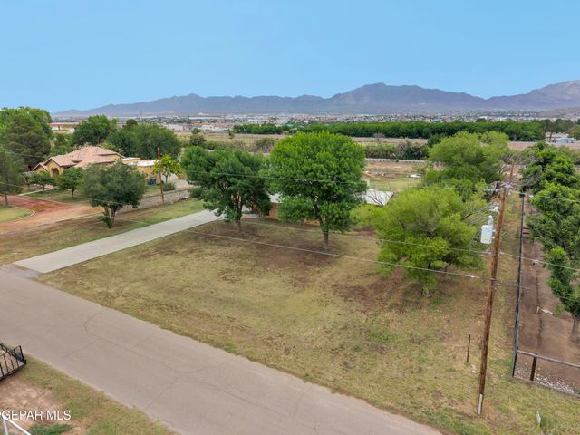 6040 STRAHAN Road, El Paso, TX 79932