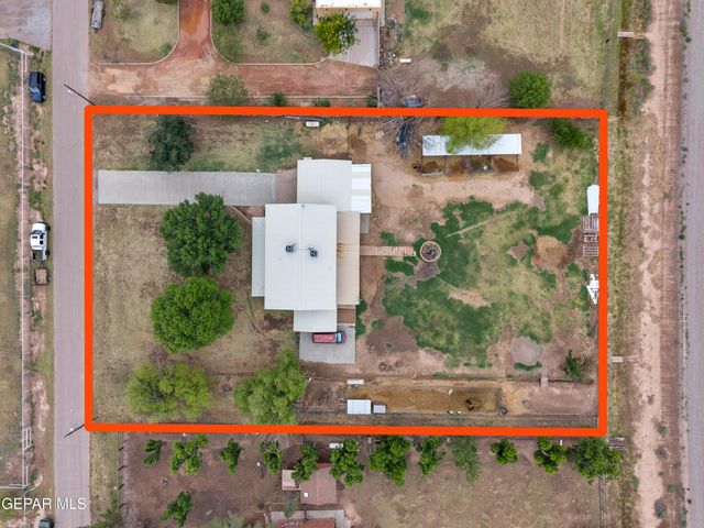 6040 STRAHAN Road, El Paso, TX 79932