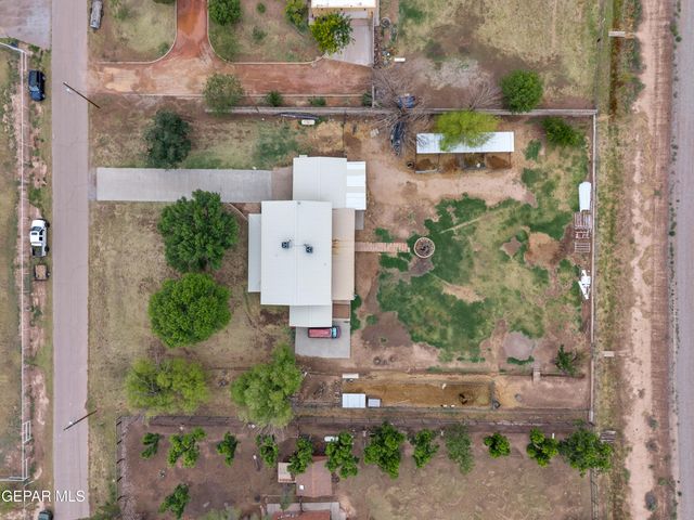 6040 STRAHAN Road, El Paso, TX 79932