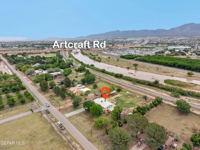6040 STRAHAN Road, El Paso, TX 79932