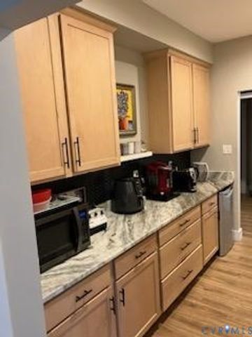 33051 Walnut Grove Farm Ln, Hanover, VA 23069