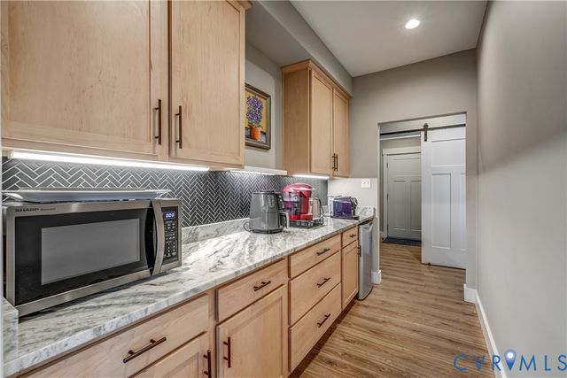 33051 Walnut Grove Farm Ln, Hanover, VA 23069