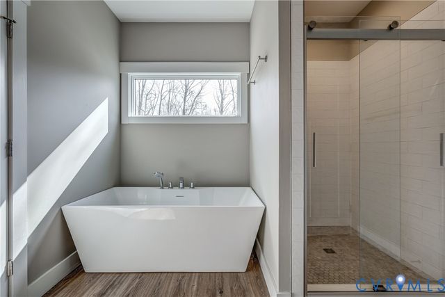 33051 Walnut Grove Farm Ln, Hanover, VA 23069