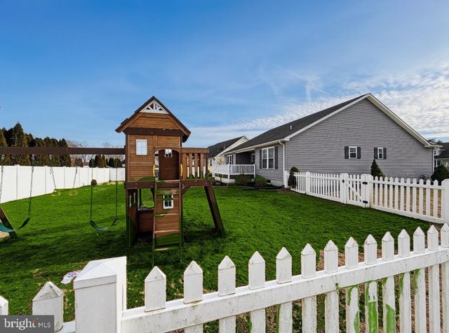 82 HIGHTIDE DR, Frederica, DE 19946