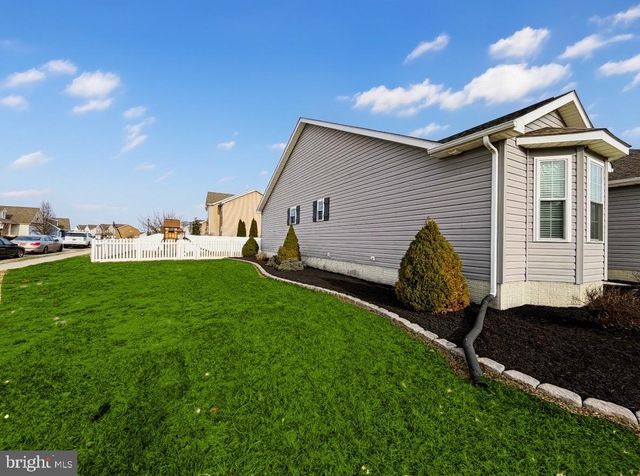 82 HIGHTIDE DR, Frederica, DE 19946