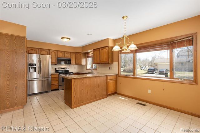 45105 Dunbarton Drive, Novi, MI 48375