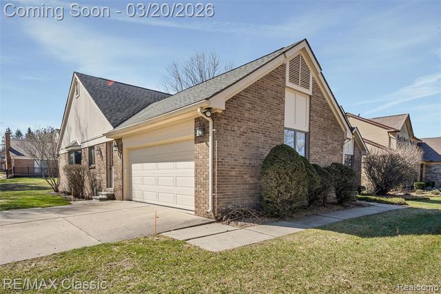 45105 Dunbarton Drive, Novi, MI 48375