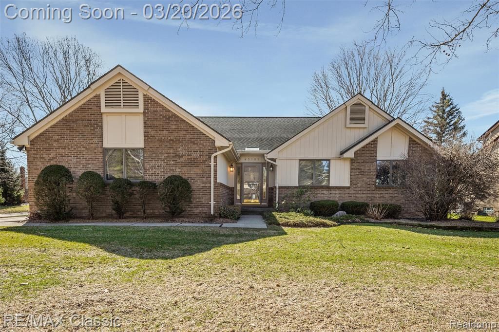 45105 Dunbarton Drive, Novi, MI 48375