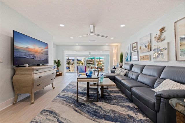 479 BOCA CIEGA POINT BOULEVARD S 1205, St Petersburg, FL 33708