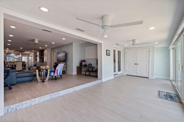 479 BOCA CIEGA POINT BOULEVARD S 1205, St Petersburg, FL 33708