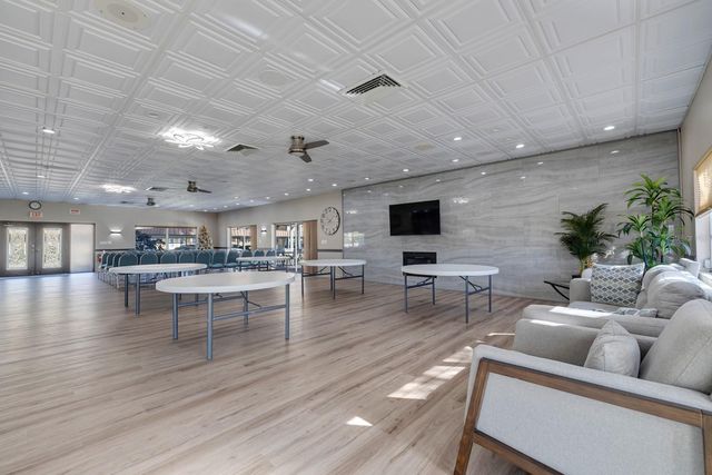 479 BOCA CIEGA POINT BOULEVARD S 1205, St Petersburg, FL 33708